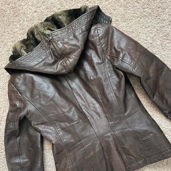 Danier Leather Jacket - Picture 5 of 6